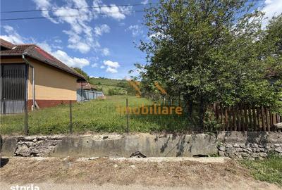 Teren de 1200 mp, în Sântandrei