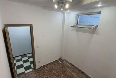 Apartament cu 3 camere decomandat în Exterior Vest - 3