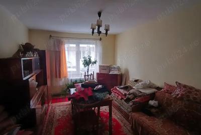 Apartament cu trei camere de vanzare in cartierul Rodnei, Reghin - 9