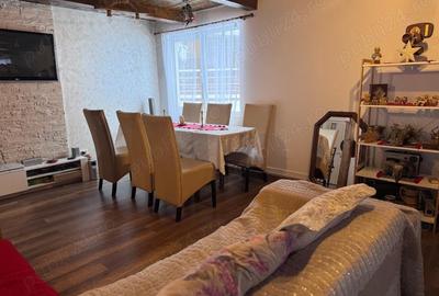 Casă cu 4 camere în Sântimbru - 9