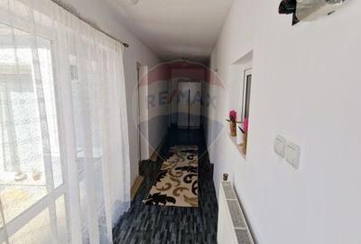 Casa si teren Zanesti - 14