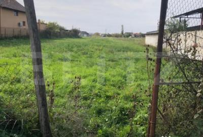Teren de 3321 mp, în Cloșca
