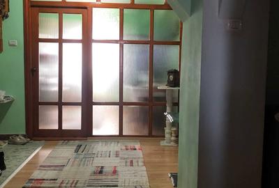 Apartament cu 3 camere decomandat în Central - 1