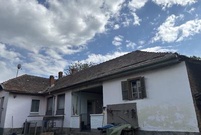 Casă cu 3 camere în Petroasa Mare - 5