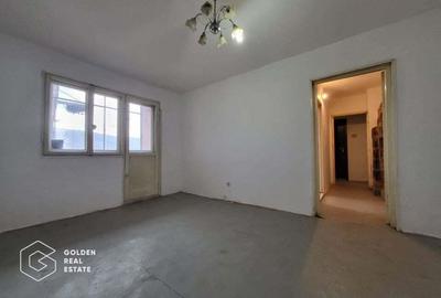 Apartament 4 camere, decomandat, oras Lipova