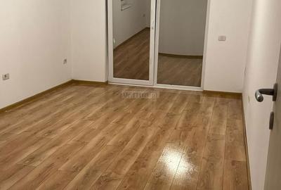 Casă cu 5 camere cu Teren 350 Mp în Girocului - 2