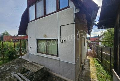 Casă cu 4 camere cu Teren 1163 Mp în Central - 3