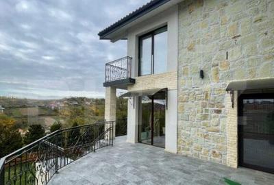 Proprietate speciala cu panorama superba, 220 mp utili, 1760 Proprietate speciala cu panorama superba, 220 mp utili, 1760 - 4