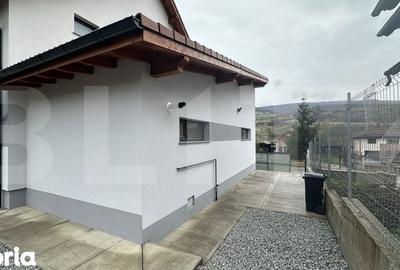 Casă cu 5 camere cu Teren 1000 Mp în Feleacu