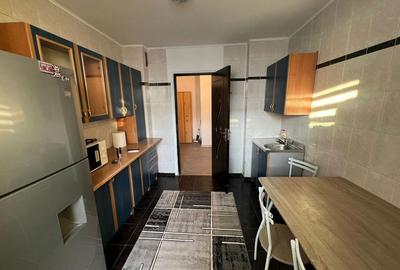 Apartament cu 3 camere semidecomandat în Berceni - 3