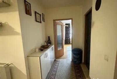 Apartament cu 3 camere decomandat în Independenței - 4
