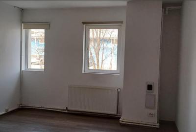 Spațiu industrial, de 870 mp, în Uzina 2 - 18