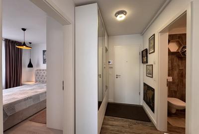 Apartament cu 2 camere decomandat, mobilat în Tractorul - 10