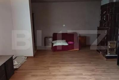 Casă cu 8 camere cu Teren 2000 Mp în Măgurele - 4