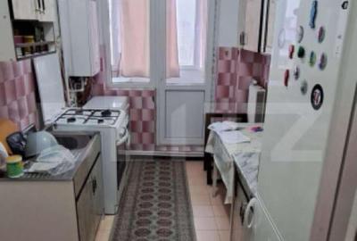 Apartament de inchiriat, cu 3 camere, zona Bd.Independentei - 1