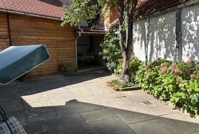 Casă individuală cu 4 camere cu Canalizare în Central - 10