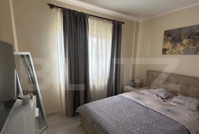 Apartament de vanzare, cu 4 camere, decomandat, 84mp, zona M - 3