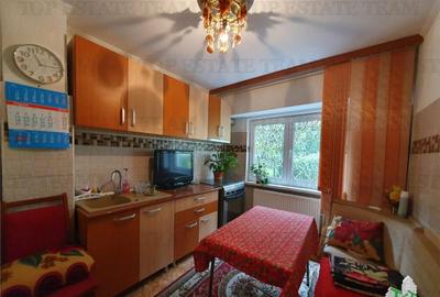 Apartament 2 camere cu beci Constanta schimb Bucuresti - 3