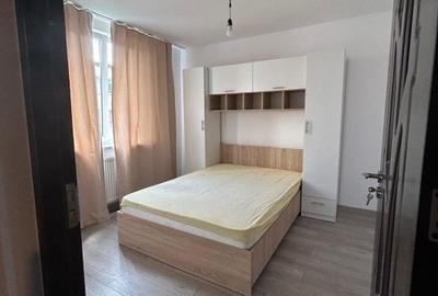 Apartament cu 3 camere decomandat în Dărmănești - 2