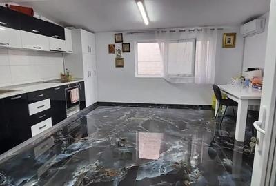 Apartament cu 3 camere in zona Unirii Patriei renovat mobilat utilat de lux - 12