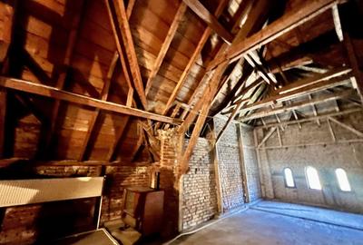 Casă individuală cu 6 camere cu Canalizare în Capitale - 20