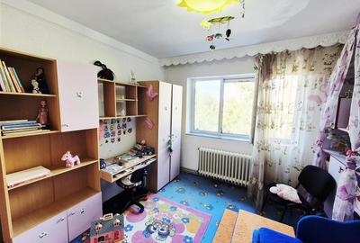 Apartament cu 4 camere de vanzare - 7