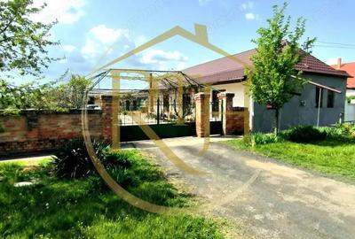 Oferim spre vanzare, Casa cu 5 camere, teren 1500 mp, Beregsau Mare 0% Comision - 1