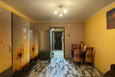 Inchiriez Garsoniera Complex - 2