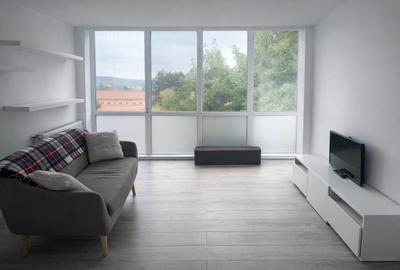 Apartament cu 3 camere decomandat, mobilat în Cornișa - 4