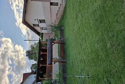 Casa De vanzare - 2