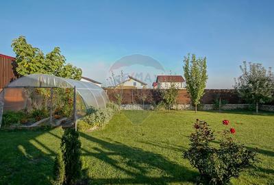 Casa parter pe teren 750 mp in Sanpetru - Comision 0% - 31