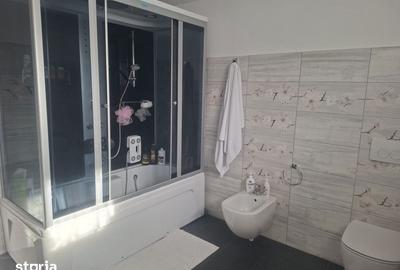 Casă cu 4 camere cu Teren 1000 Mp în Boldești - 9