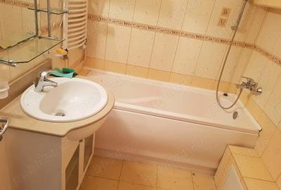 Apartament cu 4 camere decomandat în Central - 4