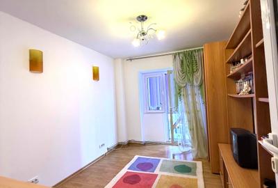 Apartament cu 3 camere decomandat în Păcurari - 8