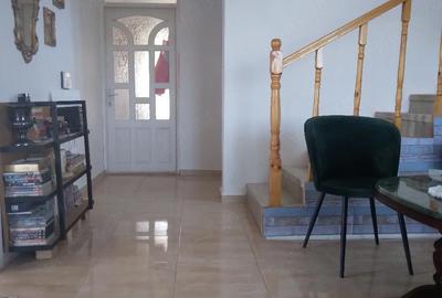 Casă cu 4 camere cu Teren 30000 Mp în Fârtățești - 10