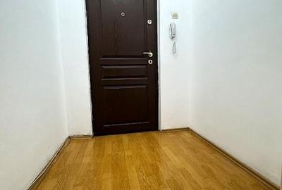 Visezi la un camin  într-o zonă verde și liniștită din București? Acest apartame - 7