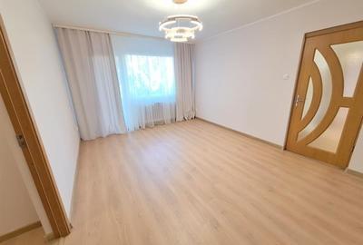 Apartament 3 camere, Renovat 2025, MODERN, etaj 3,Bacau - 1