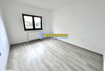 Casă cu 3 camere cu Teren 330 Mp în Micești - 12
