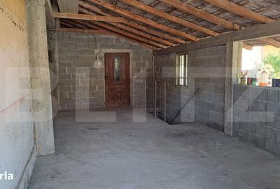 Casă cu 4 camere decomandat cu Teren 516 Mp în Romanești - 2