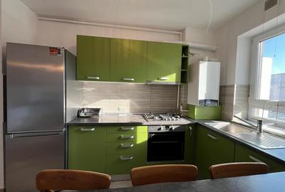 Apartament cu 2 camere semidecomandat, mobilat în Tractorul - 4