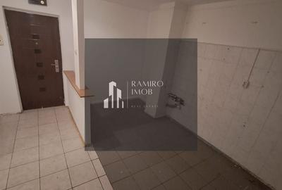 Apartament cu 3 camere decomandat în Giurgiului - 9