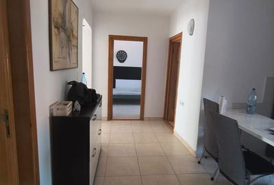Apartament cu 3 camere decomandat în Gara