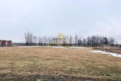 Teren de 900 mp, în Săucești - 2