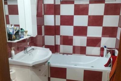 Apartament cu 3 camere semidecomandat, mobilat în Rădăuți - 4