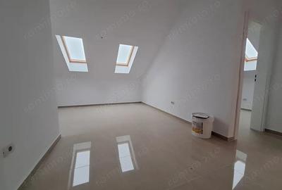 Apartament cu 3 camere decomandat în Chișoda - 16