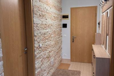 Apartament cu 2 camere decomandat în Petru Rareș