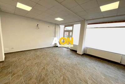 Spațiu Comercial, Trafic Pietonal, Complet Renovat - 1