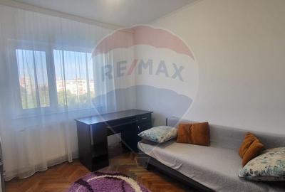 Apartament cu 3 camere de inchiriat in zona Micalaca - 13