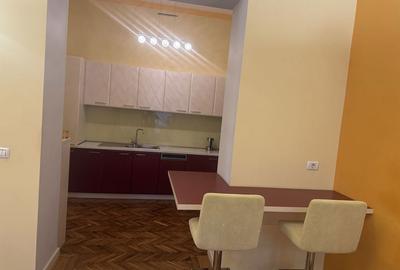 Apartament cu 3 camere decomandat în Central - 4