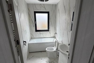 Apartament cu 4 camere decomandat în Central - 3